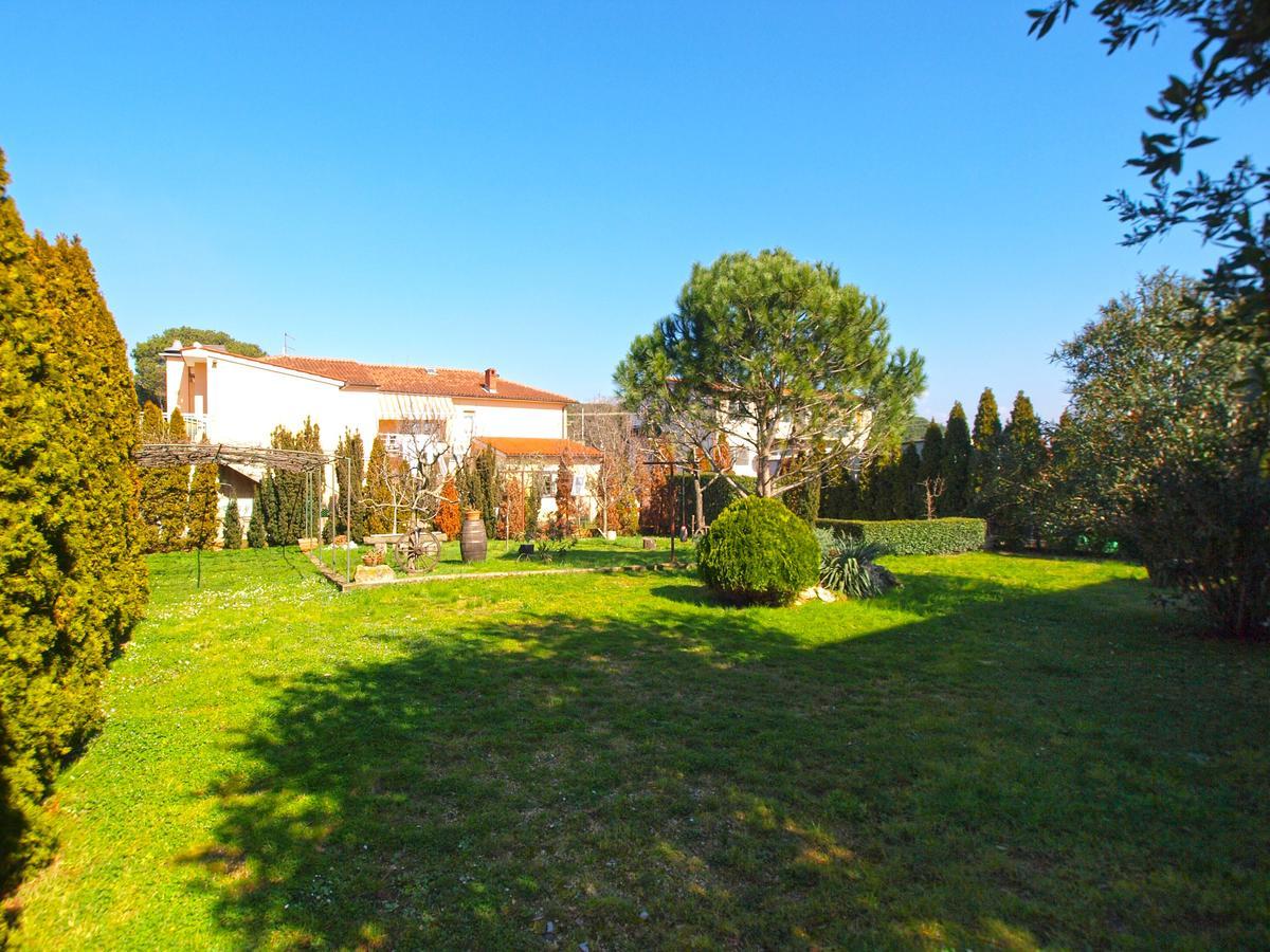 Apartments Mirela 1554 Pula Exterior foto