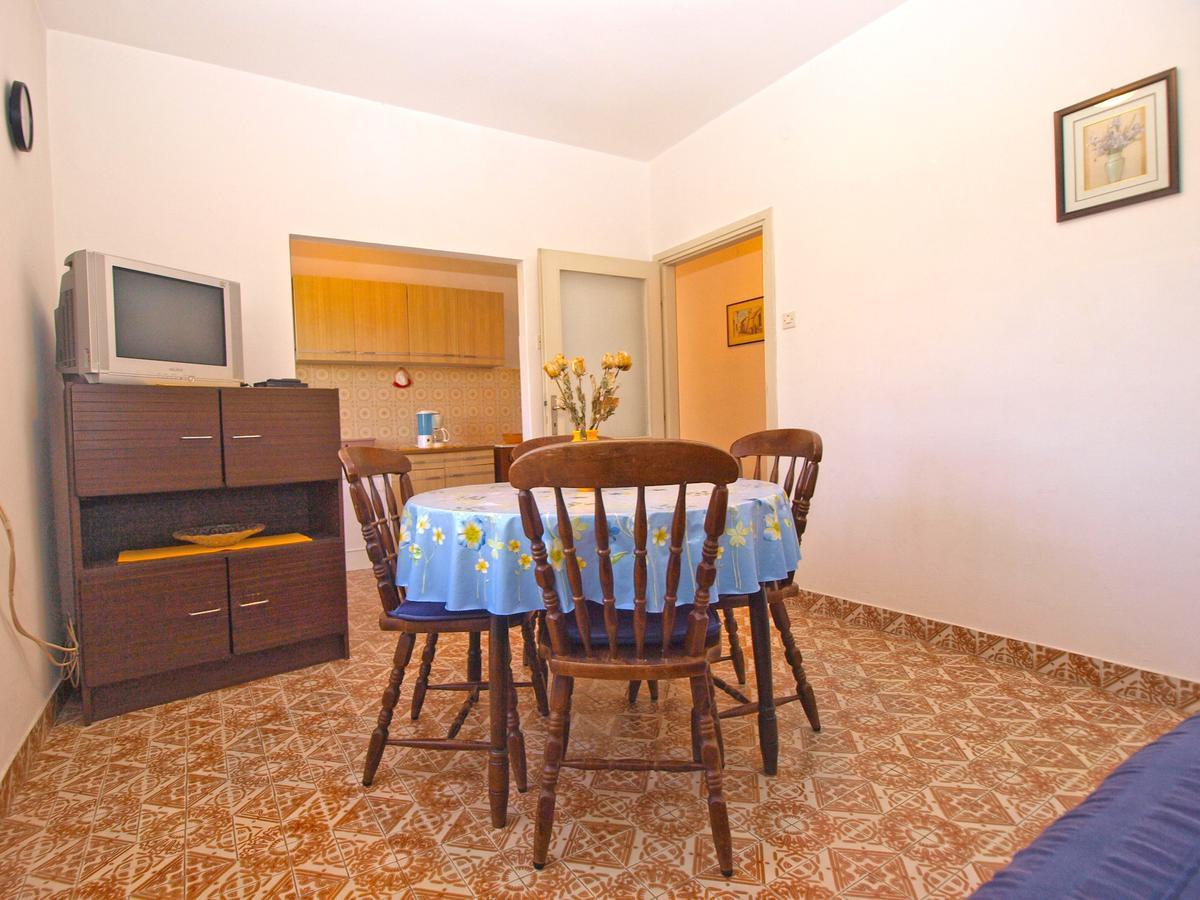 Apartments Mirela 1554 Pula Exterior foto
